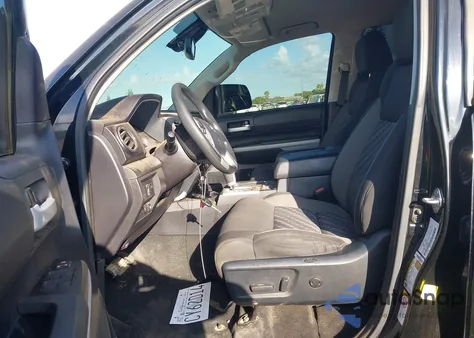 2018 Toyota Tundra Sr5 5.7L V8 from USA, damaged, VIN 5TFDY5F19JX678732